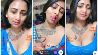 Super Hot Bhabhi Teasing On Premium Private Tango Live
